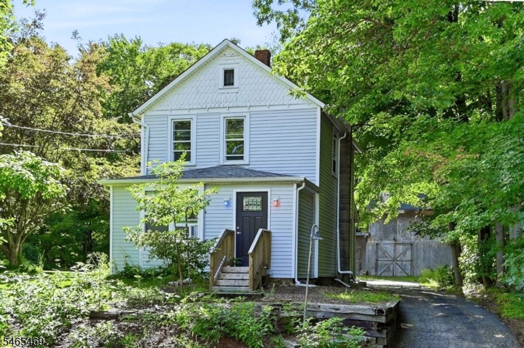 655 Macopin Rd, West Milford Twp., NJ 07480 — exterior