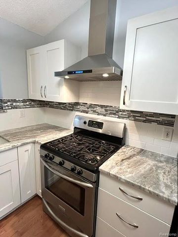 20557 Longwood Drive 63, Clinton Township, MI 48038