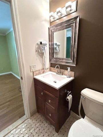 20557 Longwood Drive 63, Clinton Township, MI 48038