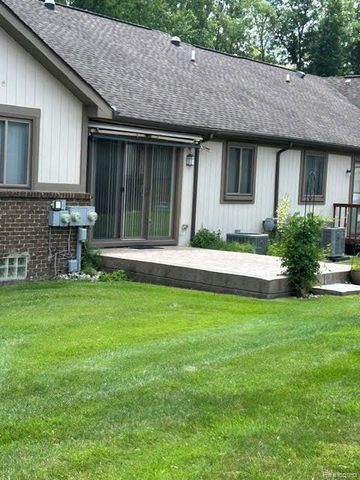 20557 Longwood Drive 63, Clinton Township, MI 48038