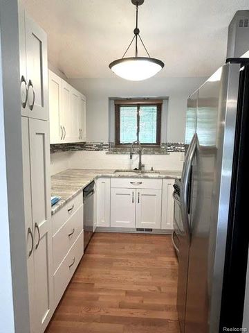 20557 Longwood Drive 63, Clinton Township, MI 48038