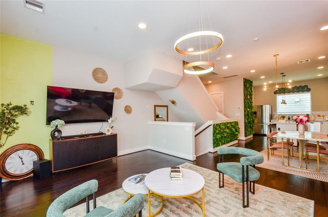 3804 Leeland Street, Houston, TX 77003