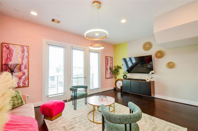 3804 Leeland Street, Houston, TX 77003