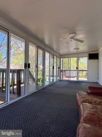 6006 BEDFORD LN, Clinton, MD 20735