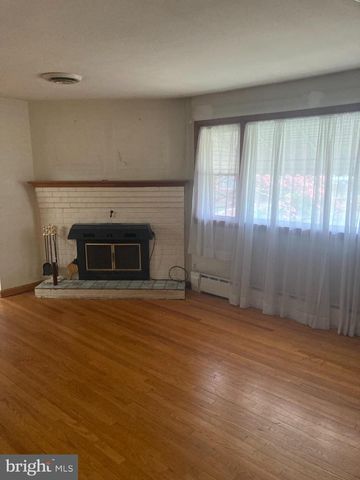 6006 BEDFORD LN, Clinton, MD 20735