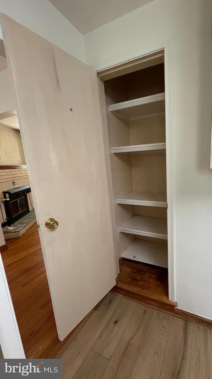 Image 30 of property listing at 6006 BEDFORD LN, Clinton, MD 20735