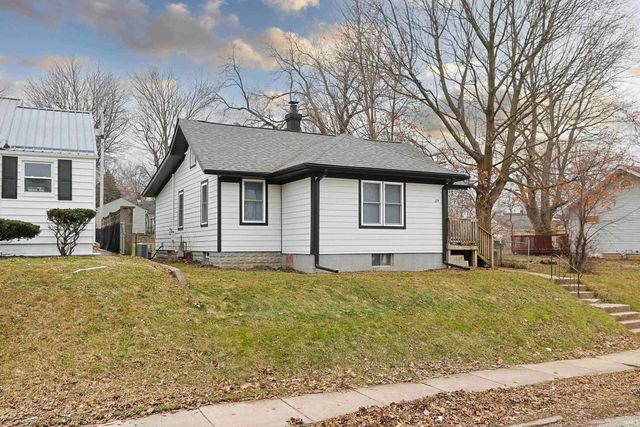 214 E Woodside Street, South Bend, IN 46614