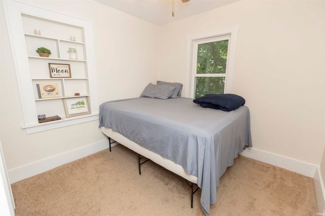 214 E Woodside Street, South Bend, IN 46614