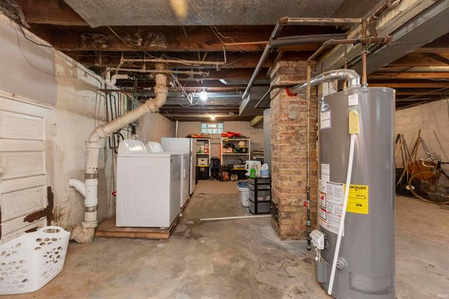 214 E Woodside Street, South Bend, IN 46614