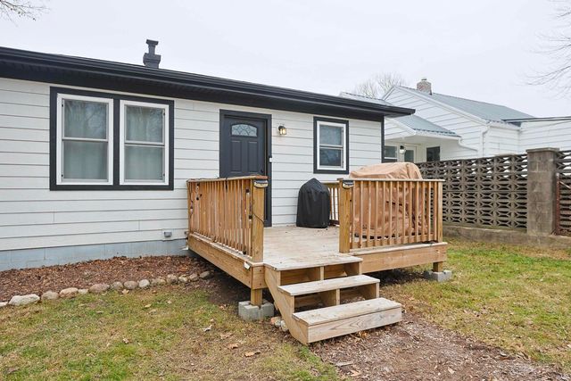 214 E Woodside Street, South Bend, IN 46614