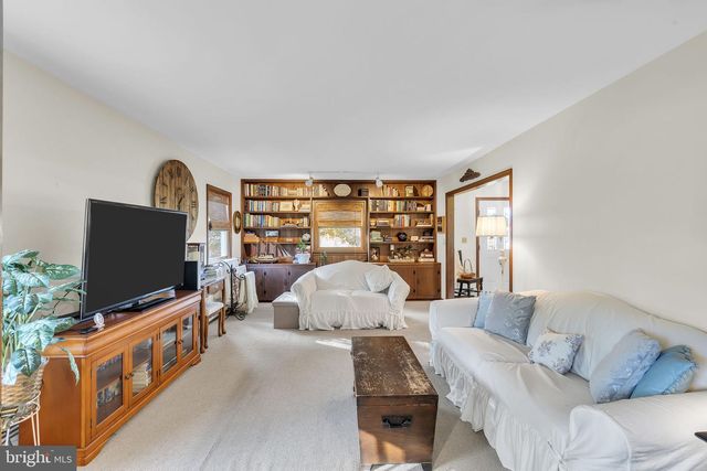 354 OLD YORK RD, Hamilton, NJ 08620