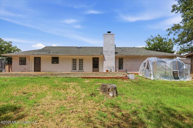 300 Church Street, Clinton, MS 39056