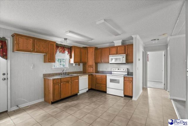 1025 Creekside Drive, Hartsville, SC 29550