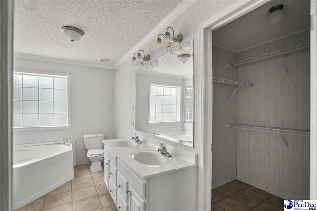 1025 Creekside Drive, Hartsville, SC 29550