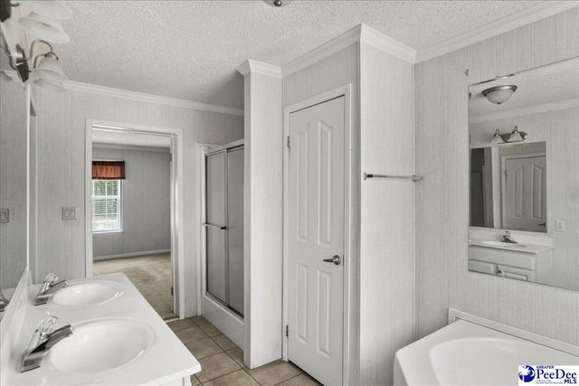 1025 Creekside Drive, Hartsville, SC 29550