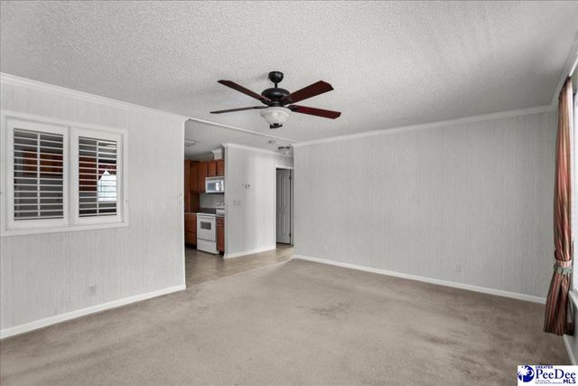 1025 Creekside Drive, Hartsville, SC 29550