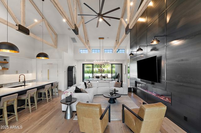 1013 W ARDMORE Road, Phoenix, AZ 85041