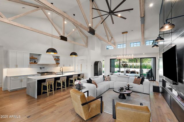 1013 W ARDMORE Road, Phoenix, AZ 85041