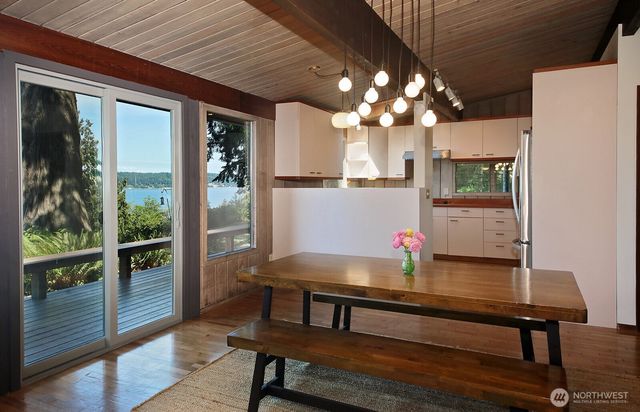 91 Brackenwood Avenue, Langley, WA 98260