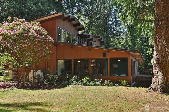 91 Brackenwood Avenue, Langley, WA 98260