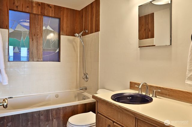 91 Brackenwood Avenue, Langley, WA 98260