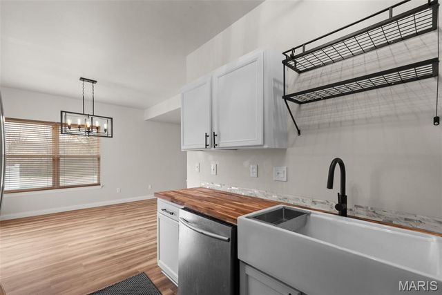 517 Copper Meadows Lane, O'fallon, MO 63368