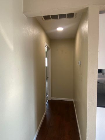 1527 Wilford Avenue, Klamath Falls, OR 97601