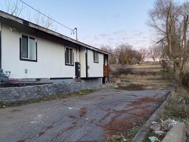 1527 Wilford Avenue, Klamath Falls, OR 97601