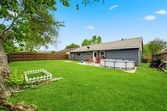 11630 Sandstone Street, Houston, TX 77072