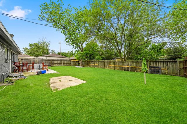 11630 Sandstone Street, Houston, TX 77072