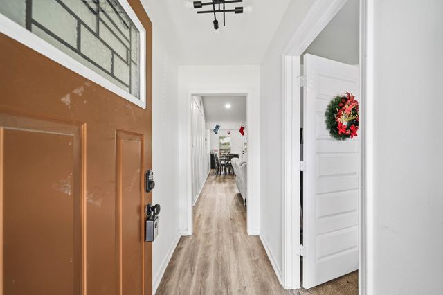 11630 Sandstone Street, Houston, TX 77072