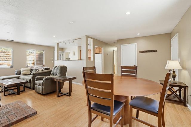 16366 Banner Quaker Hill Rd, Nevada City, CA 95959
