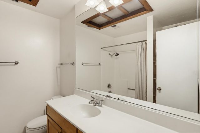 16366 Banner Quaker Hill Rd, Nevada City, CA 95959