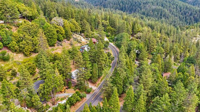 16366 Banner Quaker Hill Rd, Nevada City, CA 95959