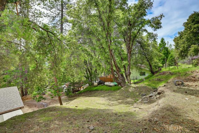 16366 Banner Quaker Hill Rd, Nevada City, CA 95959