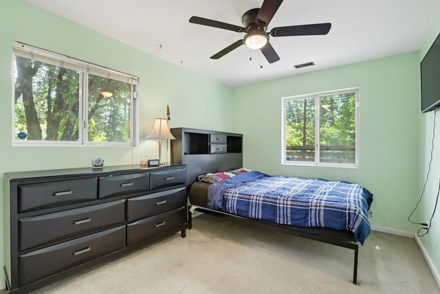 16366 Banner Quaker Hill Rd, Nevada City, CA 95959