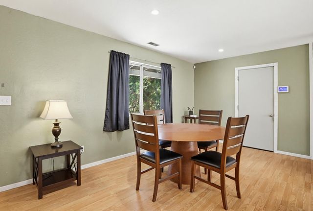 16366 Banner Quaker Hill Rd, Nevada City, CA 95959