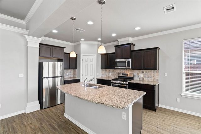 2213 Oso Bay Preserve Dr, Corpus Christi, TX 78414
