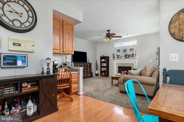 222 STEPHENS RUN ST, Stephens City, VA 22655