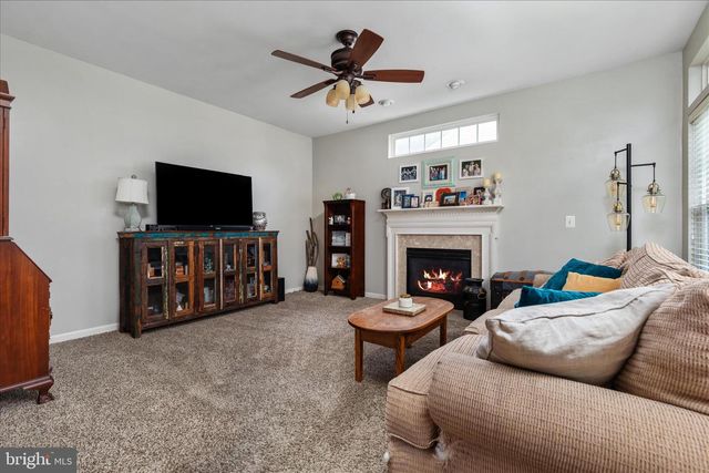 222 STEPHENS RUN ST, Stephens City, VA 22655