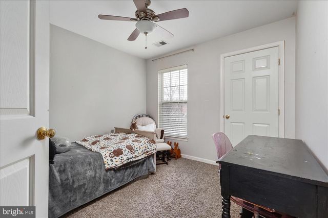 222 STEPHENS RUN ST, Stephens City, VA 22655