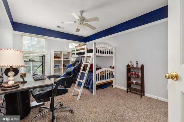 222 STEPHENS RUN ST, Stephens City, VA 22655