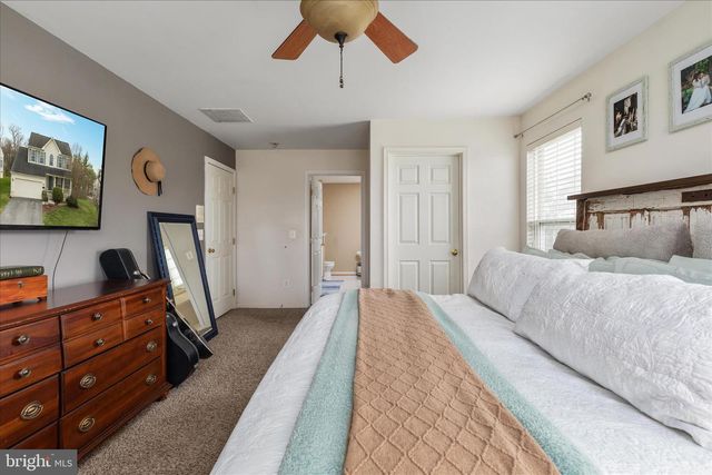 222 STEPHENS RUN ST, Stephens City, VA 22655