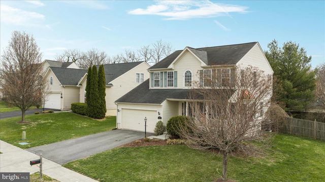 222 STEPHENS RUN ST, Stephens City, VA 22655