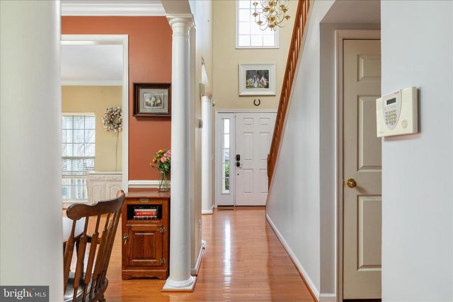 222 STEPHENS RUN ST, Stephens City, VA 22655