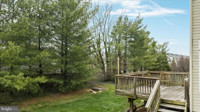 222 STEPHENS RUN ST, Stephens City, VA 22655