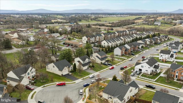 222 STEPHENS RUN ST, Stephens City, VA 22655