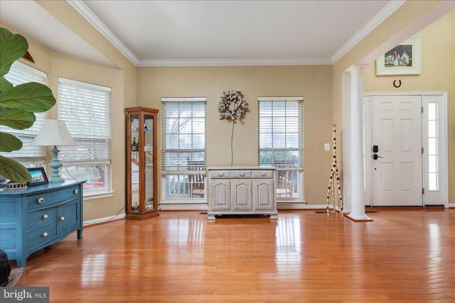 222 STEPHENS RUN ST, Stephens City, VA 22655