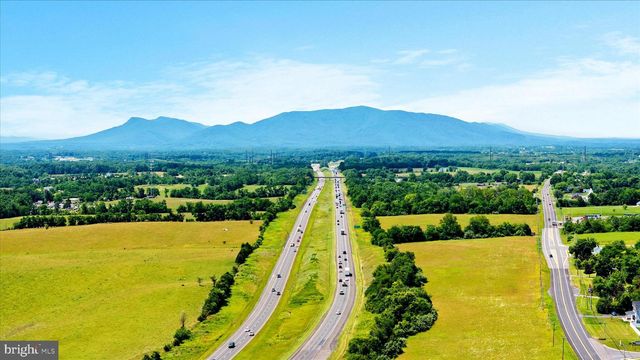 222 STEPHENS RUN ST, Stephens City, VA 22655