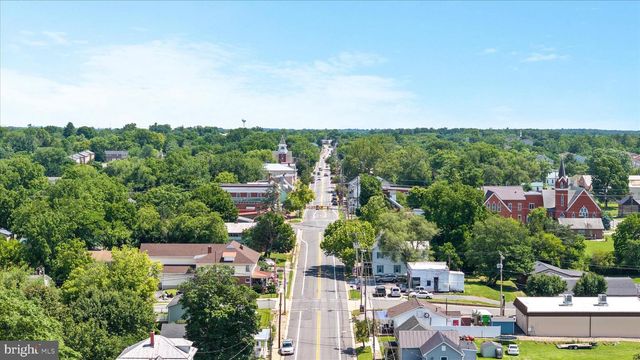 222 STEPHENS RUN ST, Stephens City, VA 22655